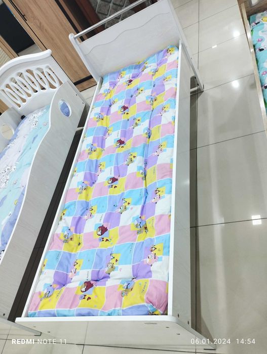 Детский кроват и манеж