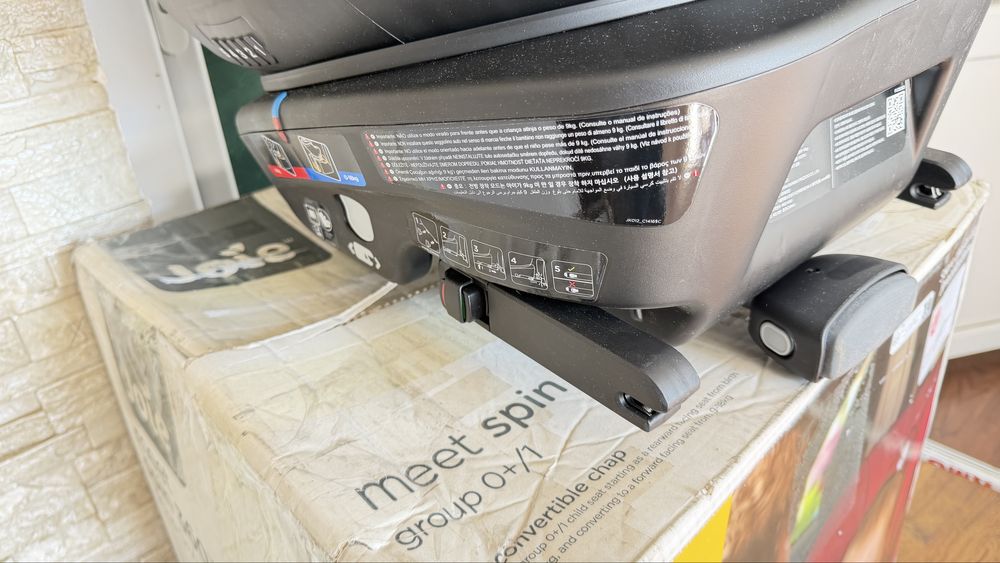 Scaun auto rotativ Joie Spin 360 (0-18 kg) – ISOFIX