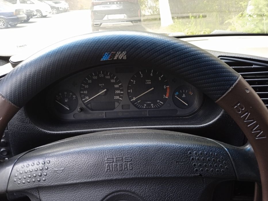 Продам автомобиль БМВ Е36