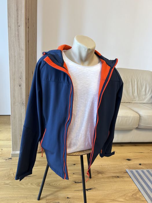 Jacheta softshell profesionala Mountain Warehouse