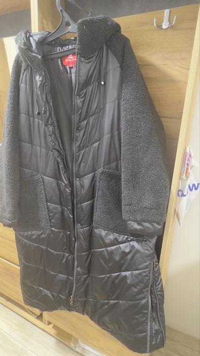 Продам зимнюю куртку.