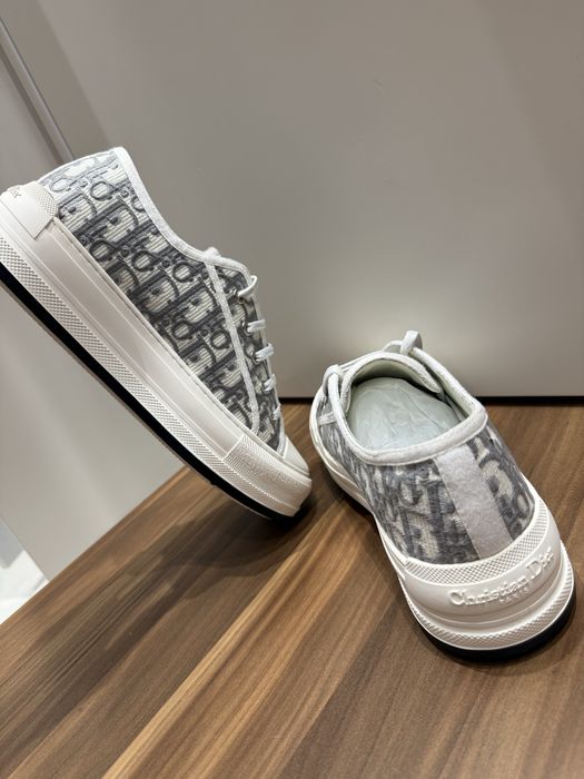 Dior sneakers
