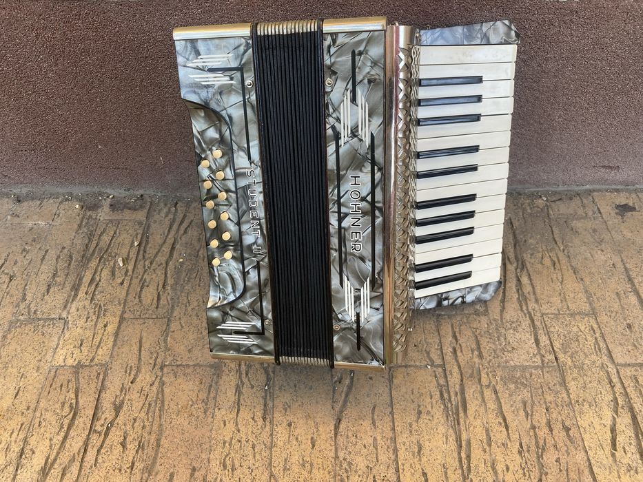 Hohner Student II  acordeon