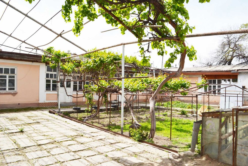 Продается дом 7.5-соток с большим участком ор.начало ул. Ангарская