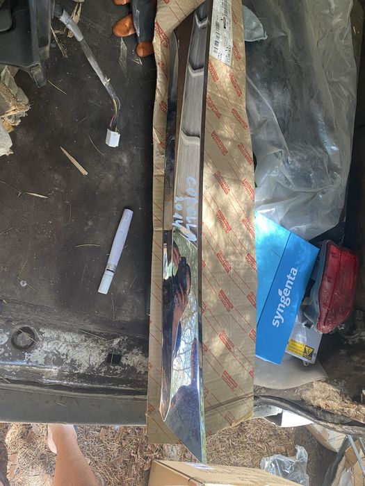 лайстна багажник тойота корола 2014 toyota corolla