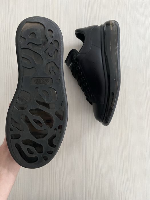 Alexander McQueen negrii EU 41.5