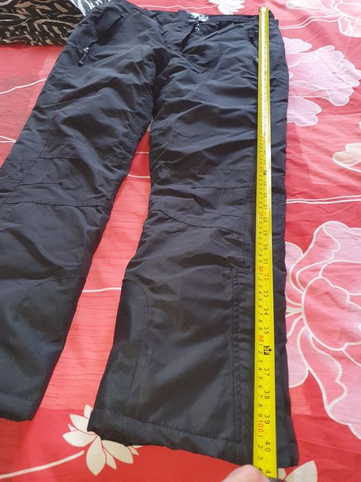 Ски екип висок клас , без следи от употреба