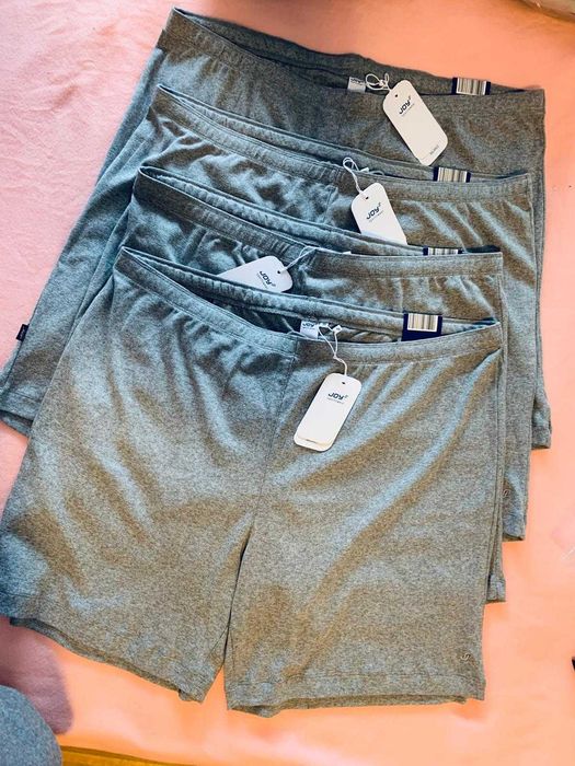 Pantaloni scurți super material lejeri marca Joy mărimi 46-48