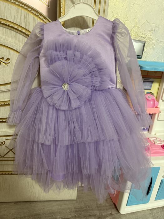 Нарядные платья 4-6 лет