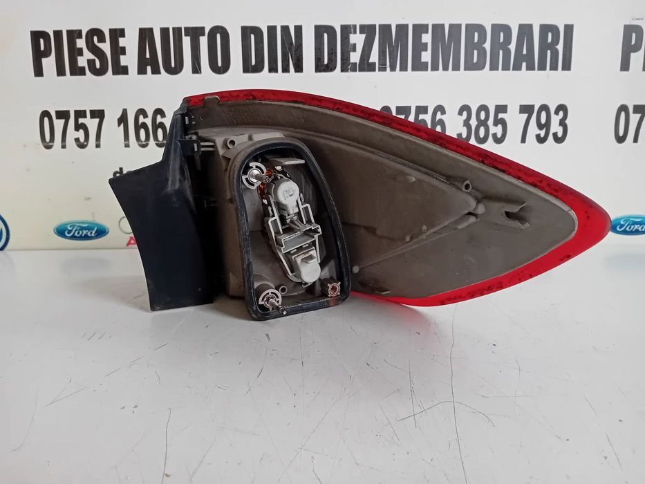 Stop Stanga LED Ford Mondeo MK4 Combi Break 2008-2011 De Pe Caroserie