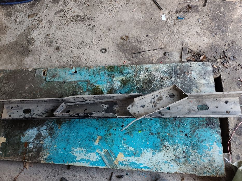 Продам брус задний бампер мангал