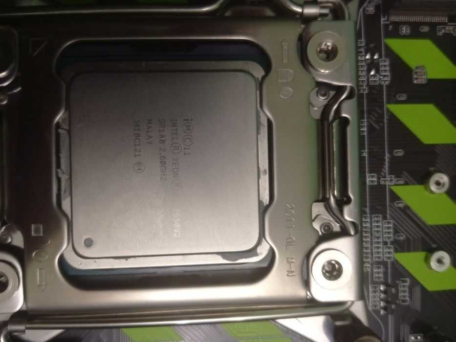 Продам материнскую плату