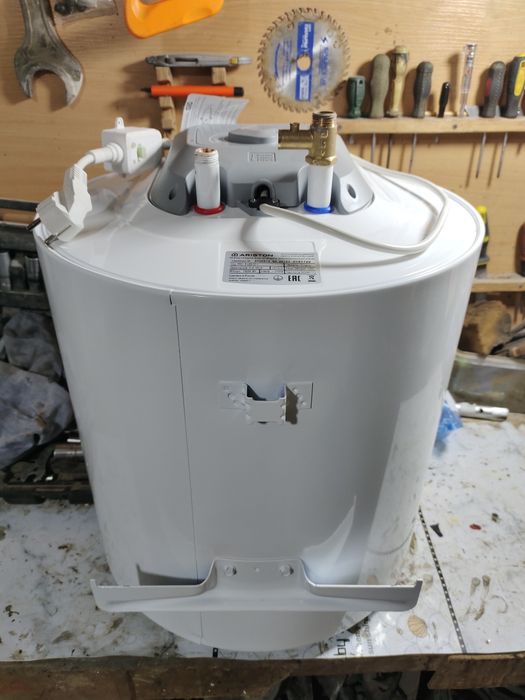 Аристон 50л сатылады