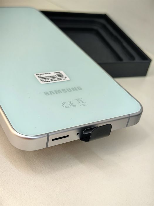 Хб! Samsung s24 FE 8 / 256 Гаранция ЧИСТО НОВ