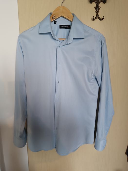 Риза Andrews светло синя