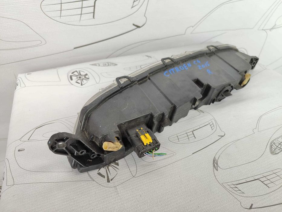 Lumina de Zi Dreapta / LED DRL Citroen C4 Picasso Minivan 2013–2018 / Cod OEM 96 760362 80 (5D2)