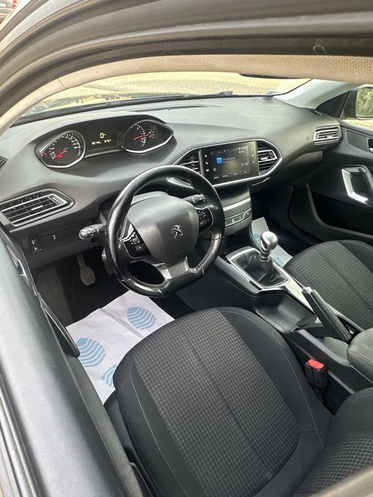 Peugeot 308 1.5 D 2019