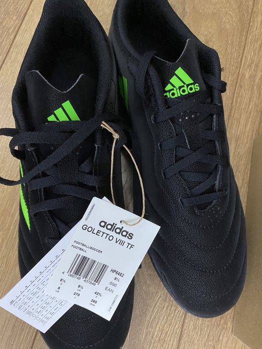 Маратонки “стоножки” Adidas за изкуствен терен