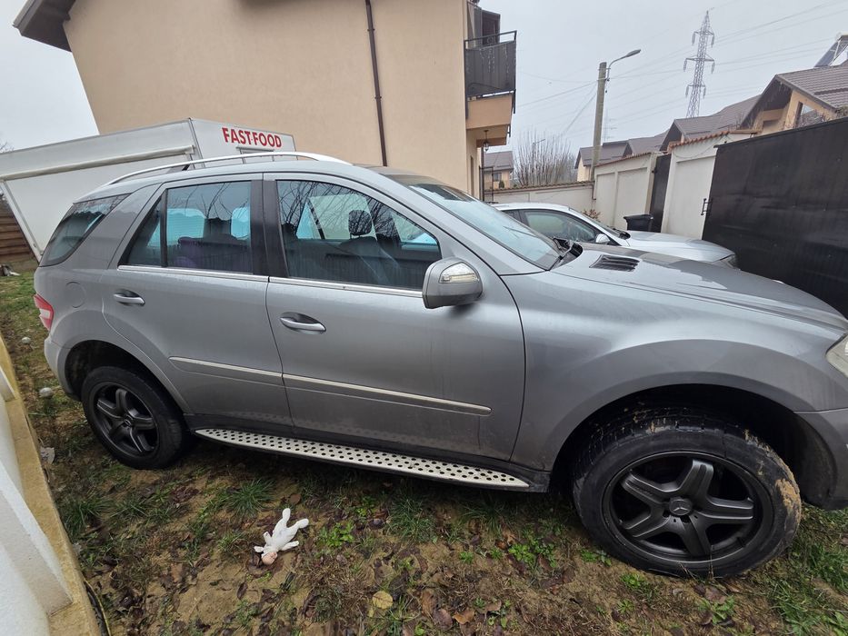 Mercedes Benz ML350
