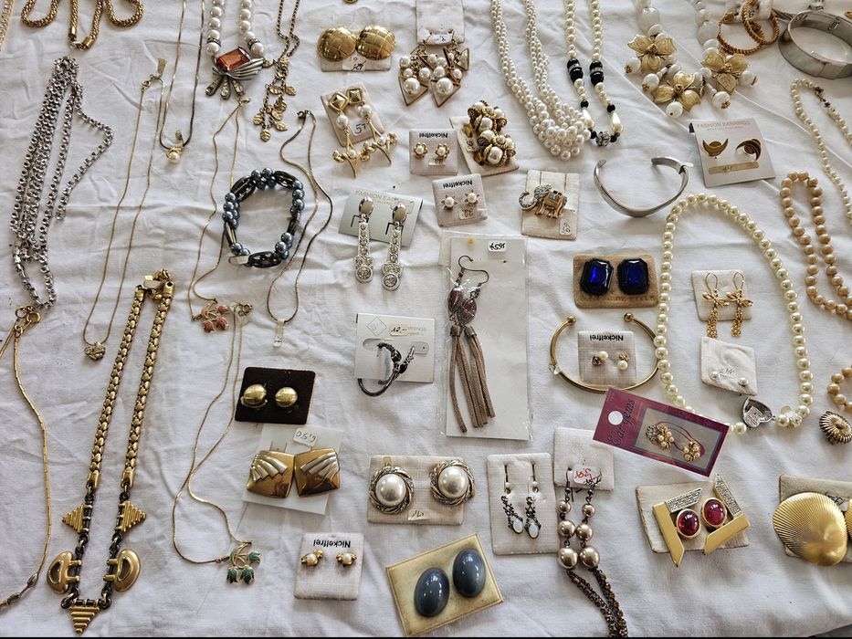 НОВИ Бижута От Медицинска Стоман Брой 10€