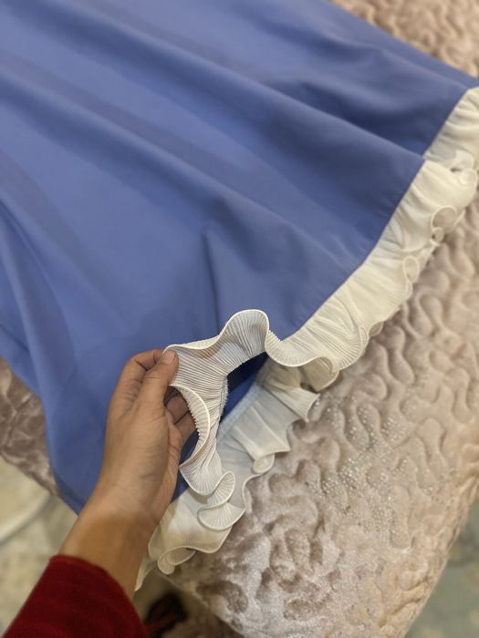 Көк түсті көйлек