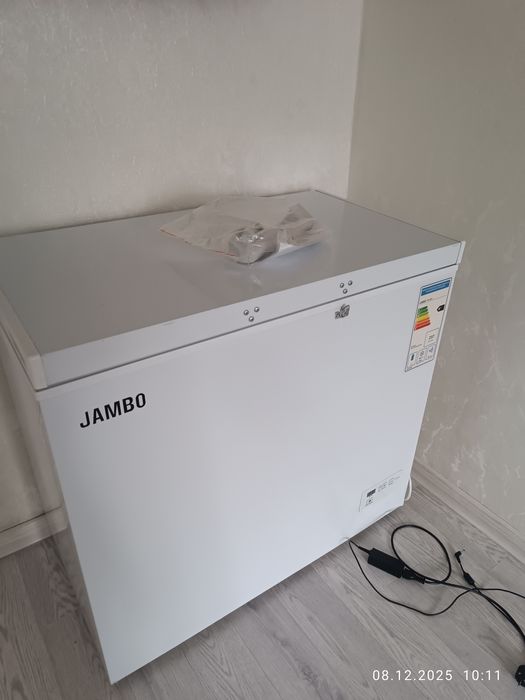 Морозилку продам