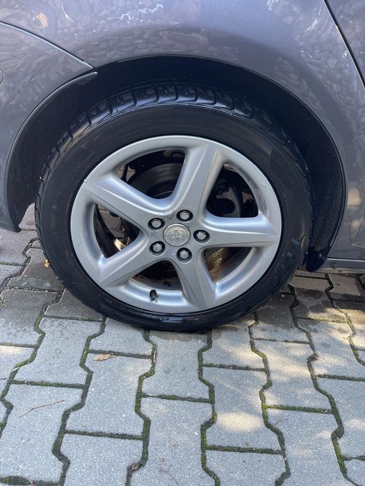 Roti jante toyota avensis t25 215 50 r17