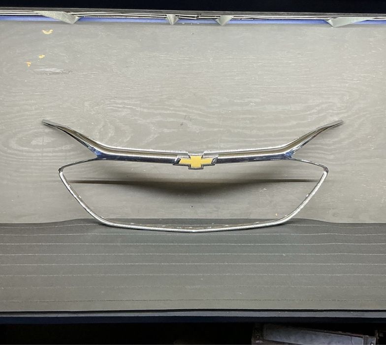 Malibu 2 shox nikel gm va to’liq oldi morda