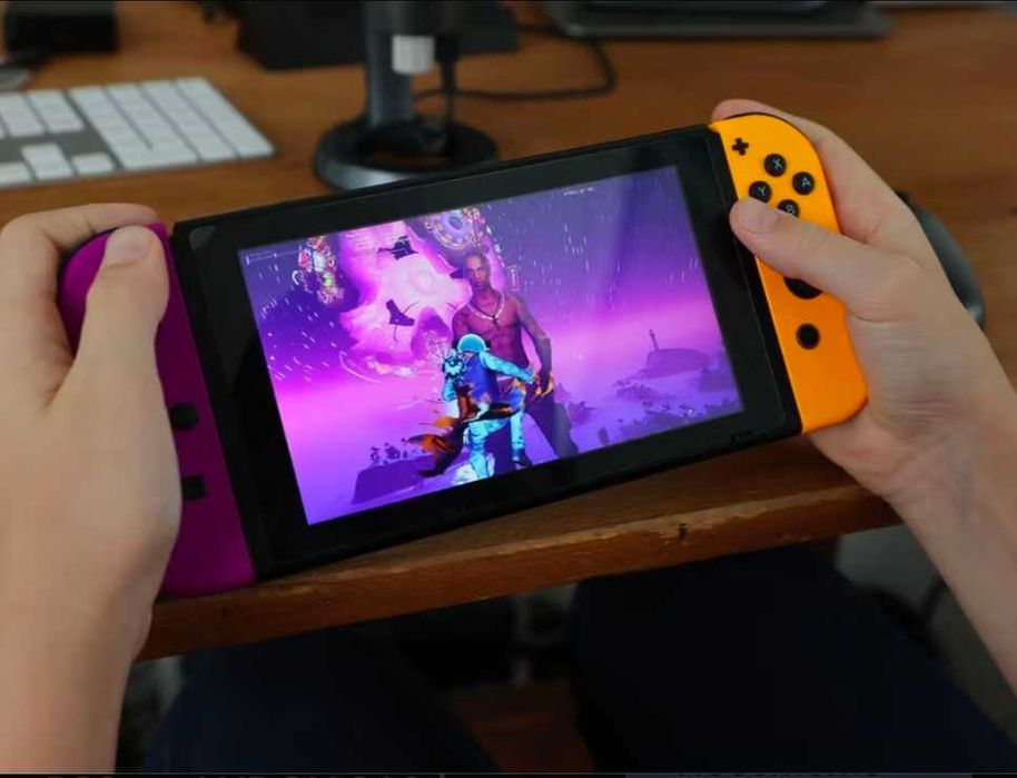 Nintendo SWITCH + игри