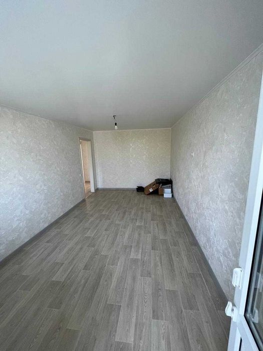 3ком. 61кв. 9микрорайон 1982г.