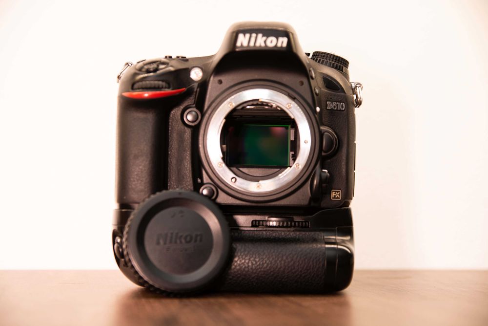 Nikon D610 Aparat Foto DSLR 24.3MP Fx Full Frame