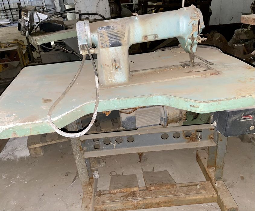 Машинка швейная производственная