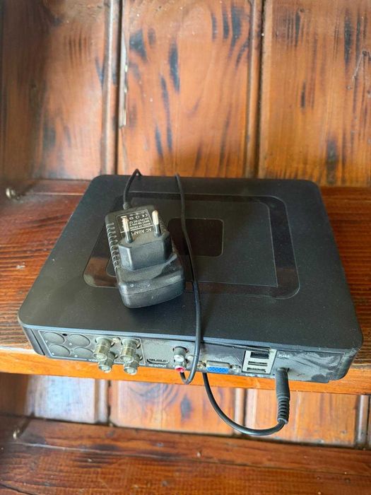 DVR Sustem de supraveghere AHD 4104