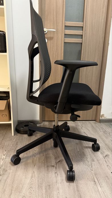 Herman Miller Verus