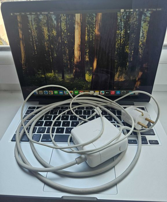 Macbook Pro 13  Retina, Mac OS Sequoia, Много добро състояния