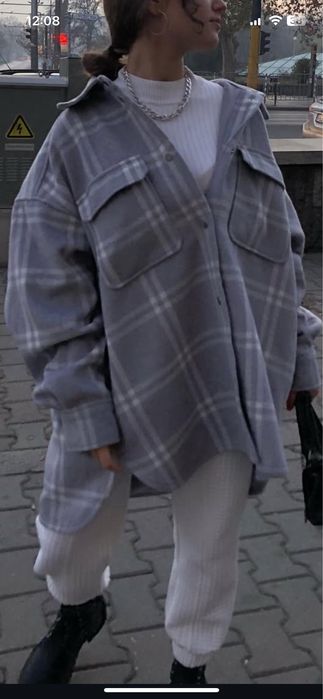 H and M сиво горнище/палтенце