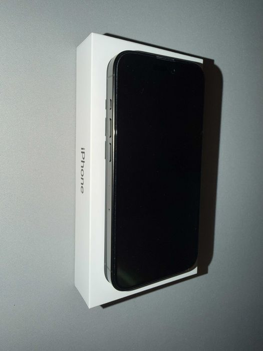 Apple iPhone 15 Pro Titanium Black 128GB [Заводско съст., БЕЗ БАРТЕР]