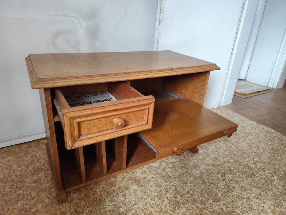 Диван двуместен винил, скрин и tv шкаф