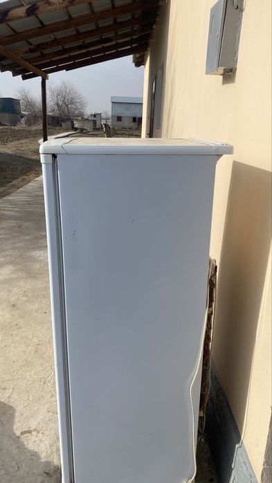 Холодильник бирюса