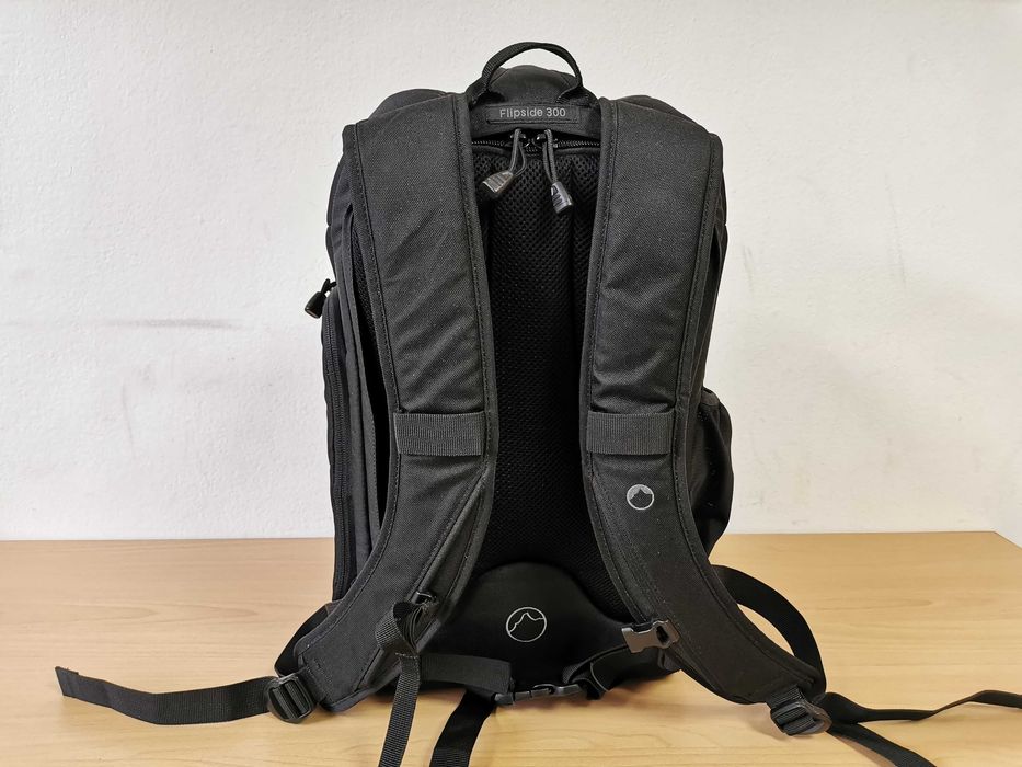 Lowepro Flipside 300 чанта - раница за фотоапарат