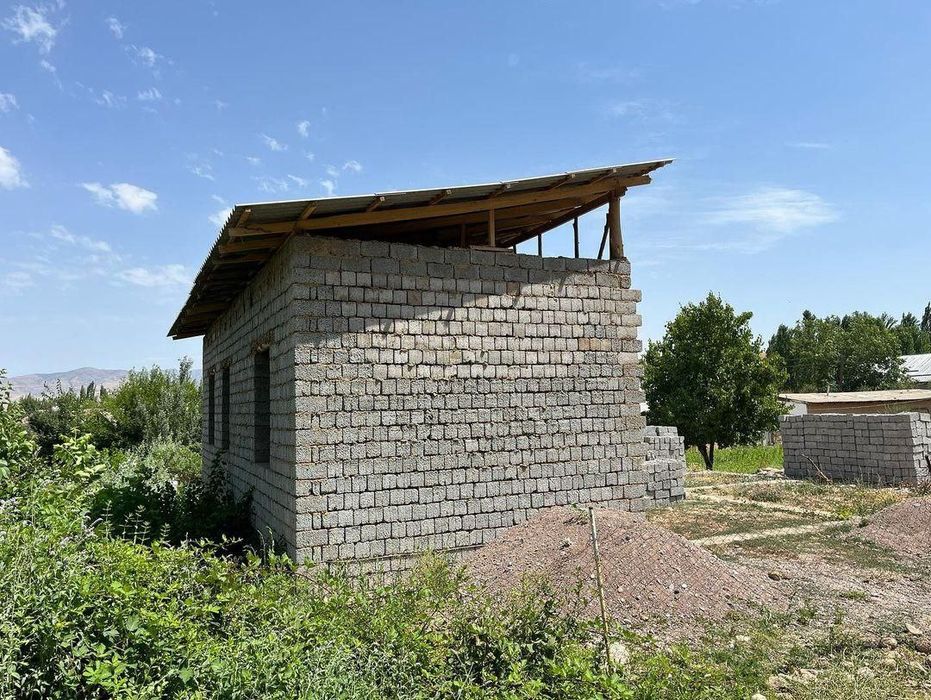 Yer uchastka sotiladi