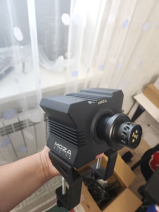 Продам руль Moza R5