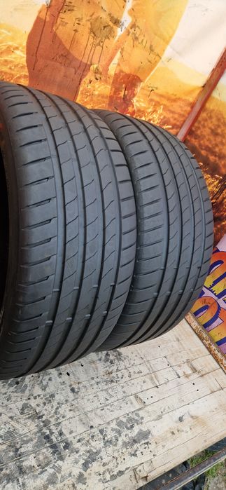 2 Anvelope Bridgestone 255 40 R20 de vara