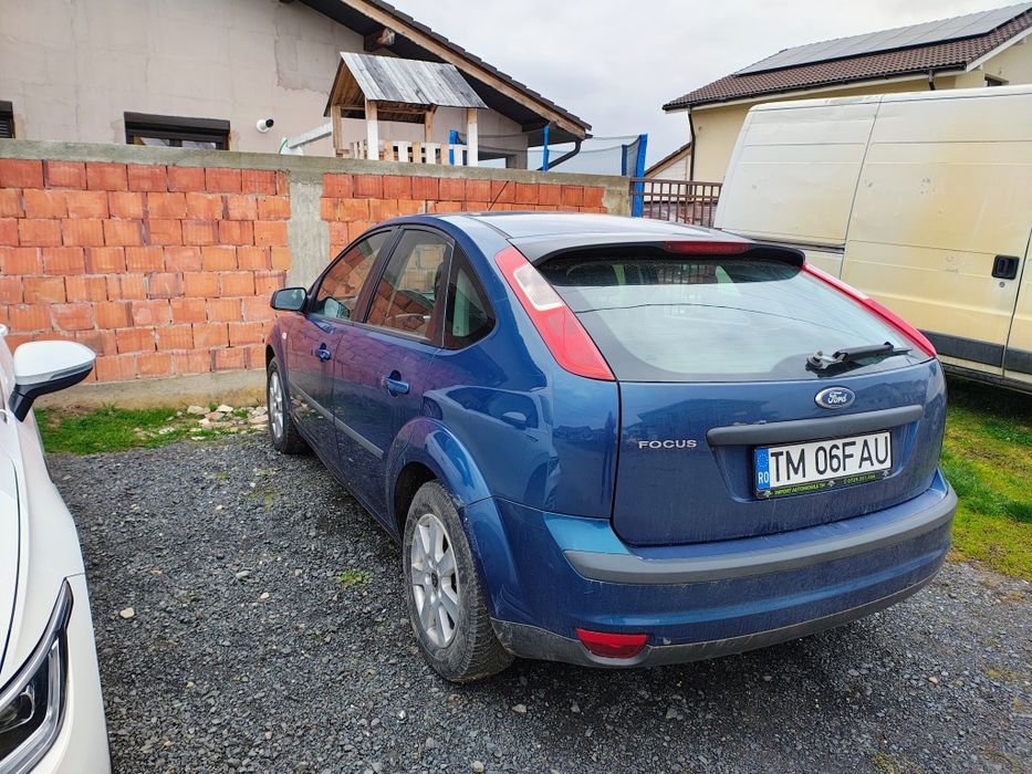 FORD Focus 0 — imagine 4
