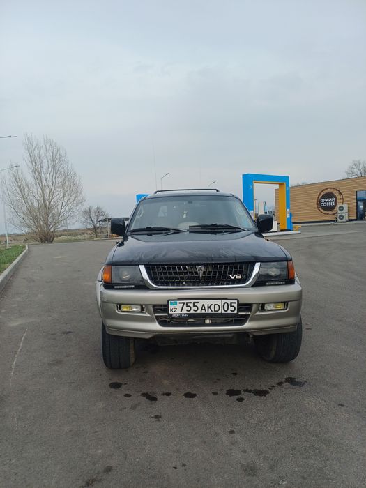 митсубиши монтероспорт