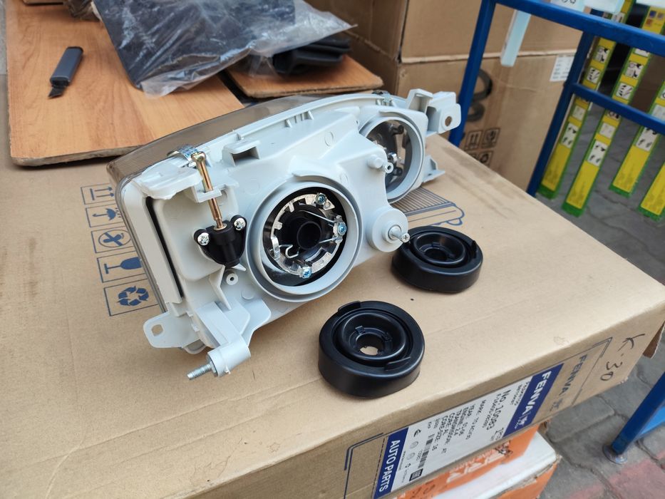 Фара камри 10 передняя