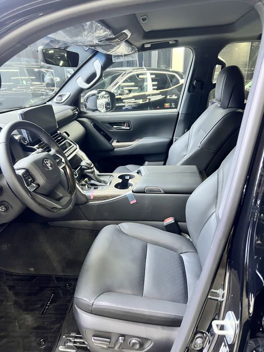 Toyota 300 Land Cruiser