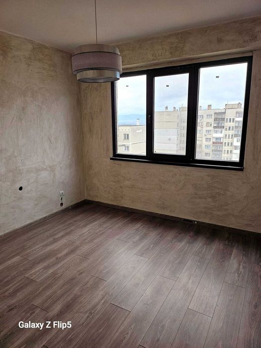 Продава се Тристаен апартамент в Казанлък - 86 кв.м за 724 €/кв.м - Снимка #2