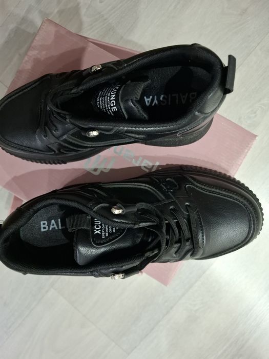 Кроссовки (ботинки) на платформе