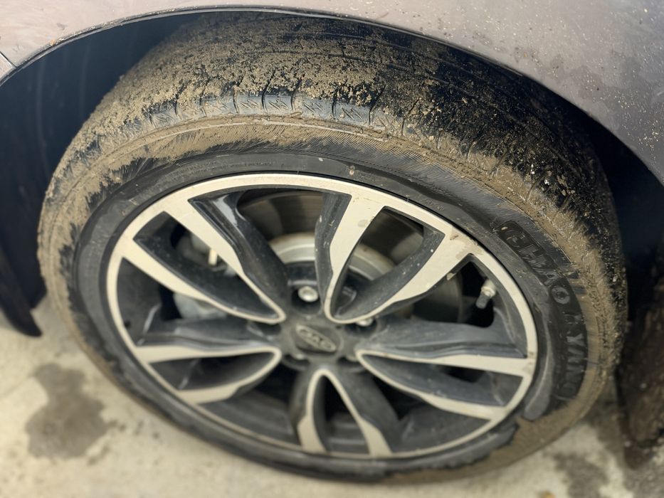Продам летние шины с JAC J7 родные